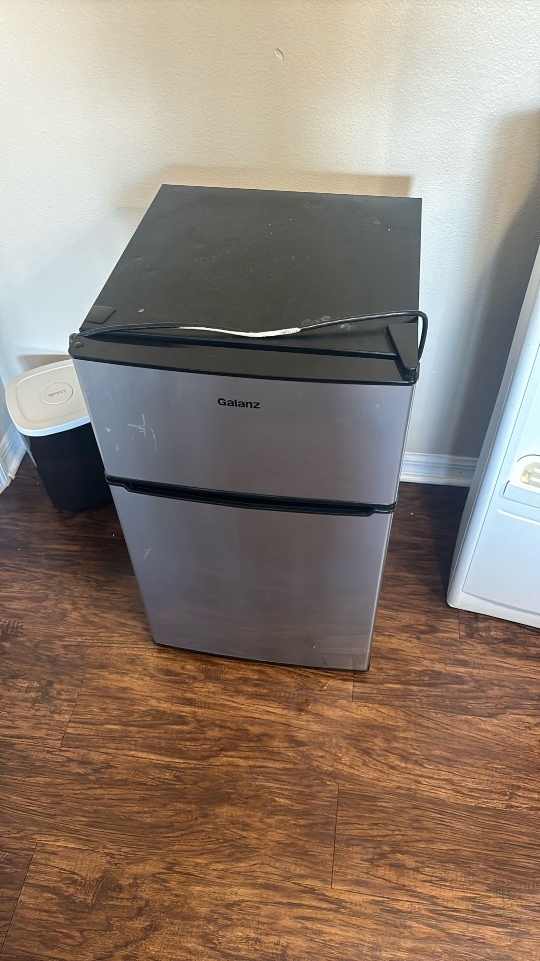 Galanz Mini Fridge