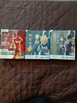 Sh figuarts Luffy, Ultimate Gohan and Ssj Vegeta