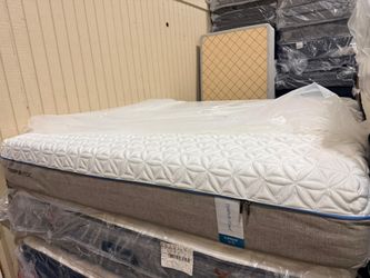 Matress and box spring size king tempur pidec