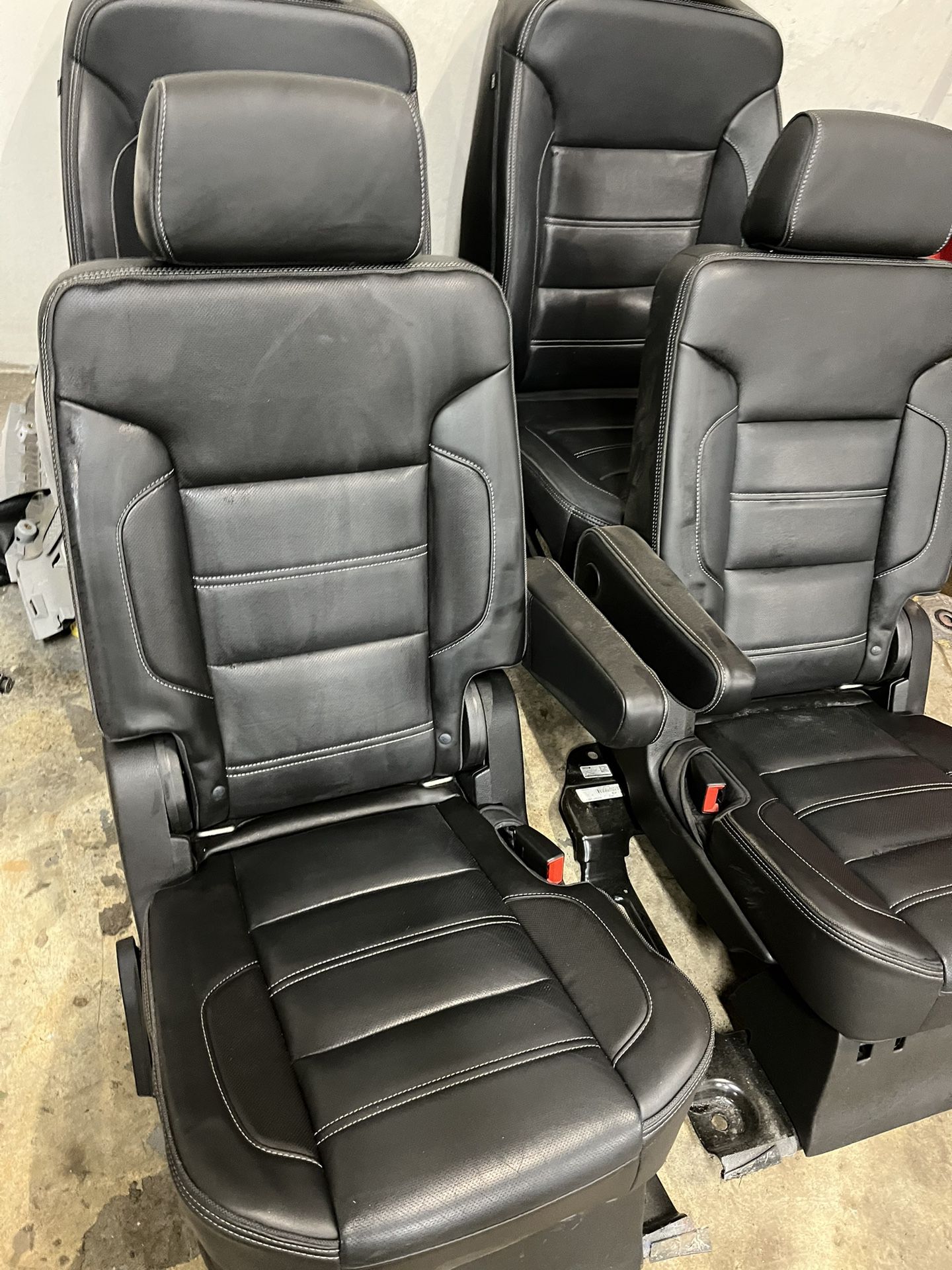 2017 Gmc Yukon Dinali, leather seats Part 