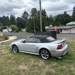 2001 MUSTANG GT  PARTS