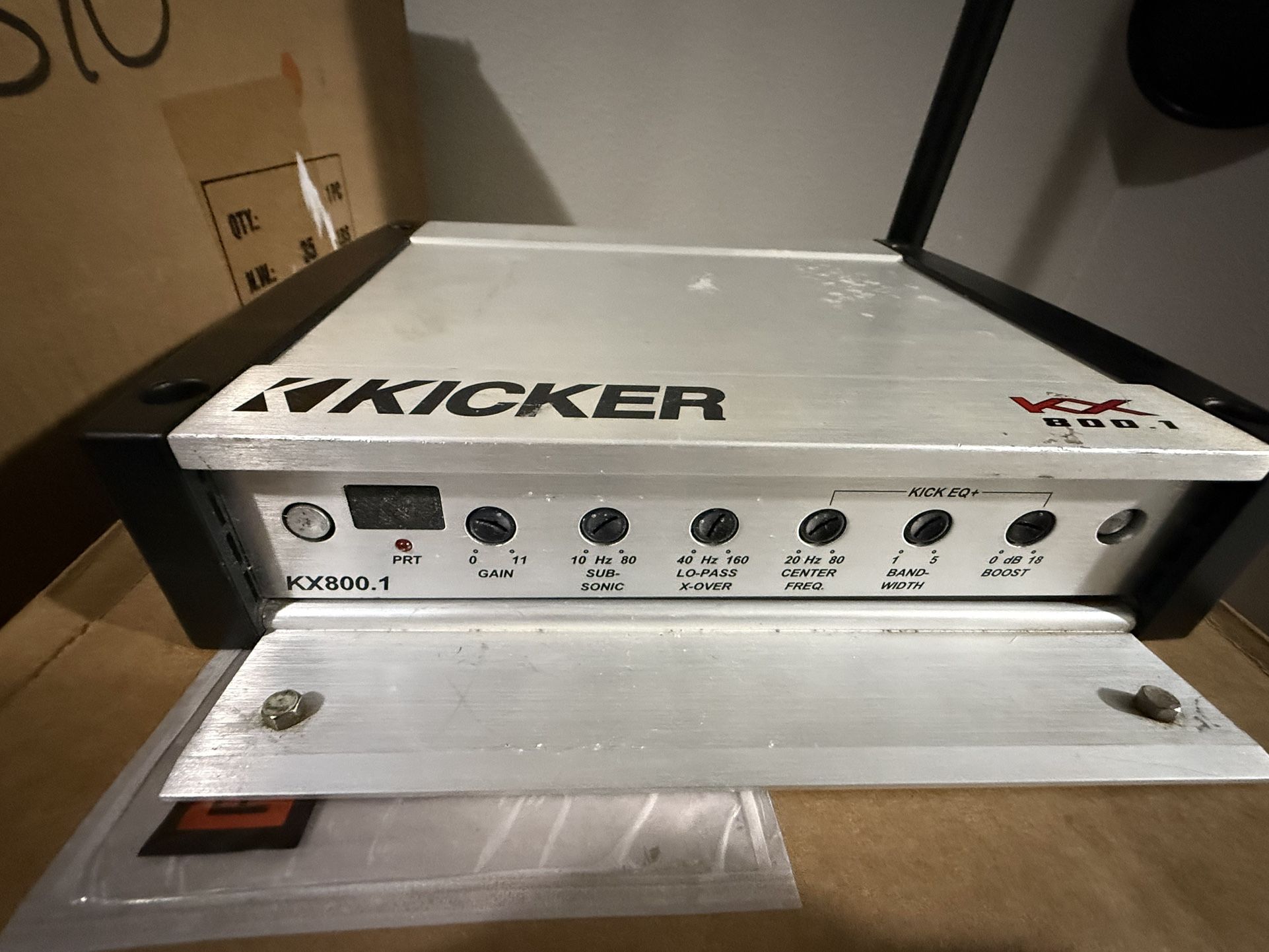 Kicker Kx 800.1