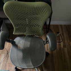 HERMAN MILLER MIRRA CITRON GREEN CHAIR