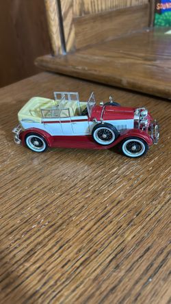 1928 Lincoln Dietrich Limousine Red 1/32 Scale Diecast Car Model