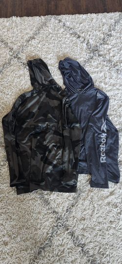 2 Reebok Small Hoodie Pullover Cam & Gray
