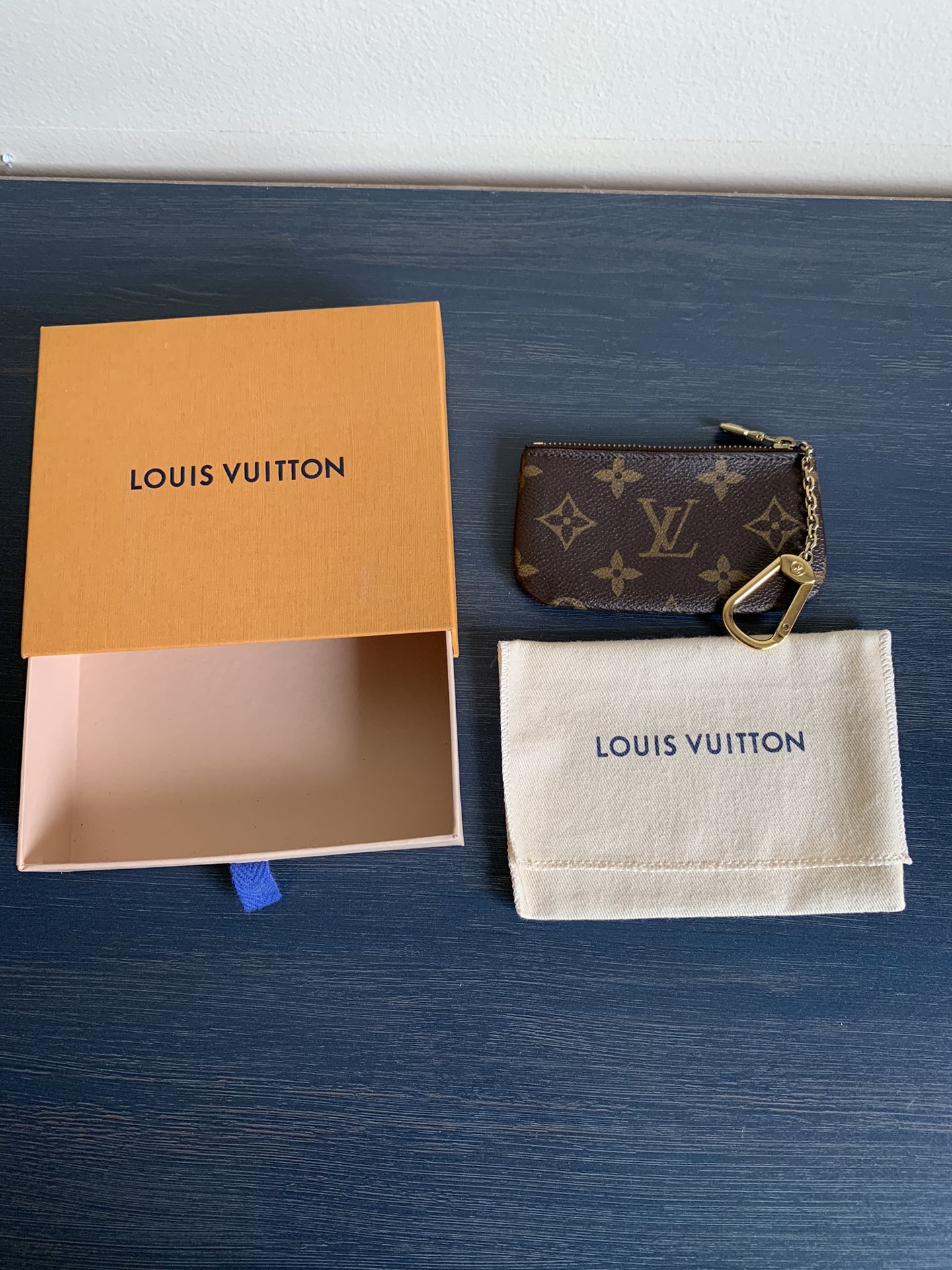 Louis Vuitton Card And Key Pouch for Sale in Brea, CA - OfferUp