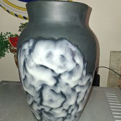 MCM Rookwood Black Matte "CIRRUS Vase (1954)