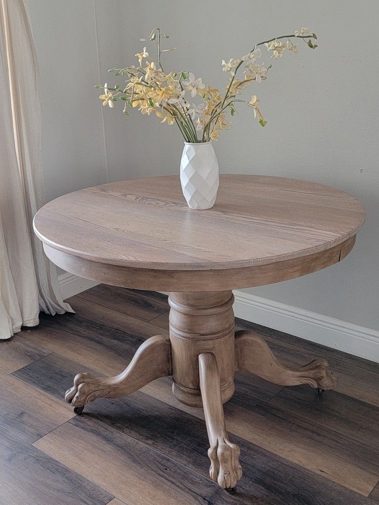 Antique Round Claw Foot Dining Table  Solid Wood 