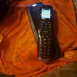 Logitech Harmony ONE Universal Remote  ( READ DESCRIPTION)