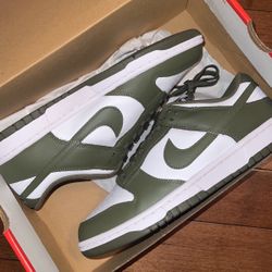 Nike Dunk Low Medium Olive Size 9.5M