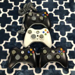 Lot of 4 OEM Microsoft Xbox 360 Wireless Controllers Black & White, Tested