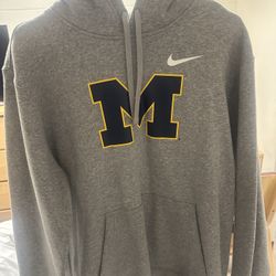 Large Nike Michigan  Grey Hoodie 