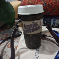 Water Bottle Holder With Lock