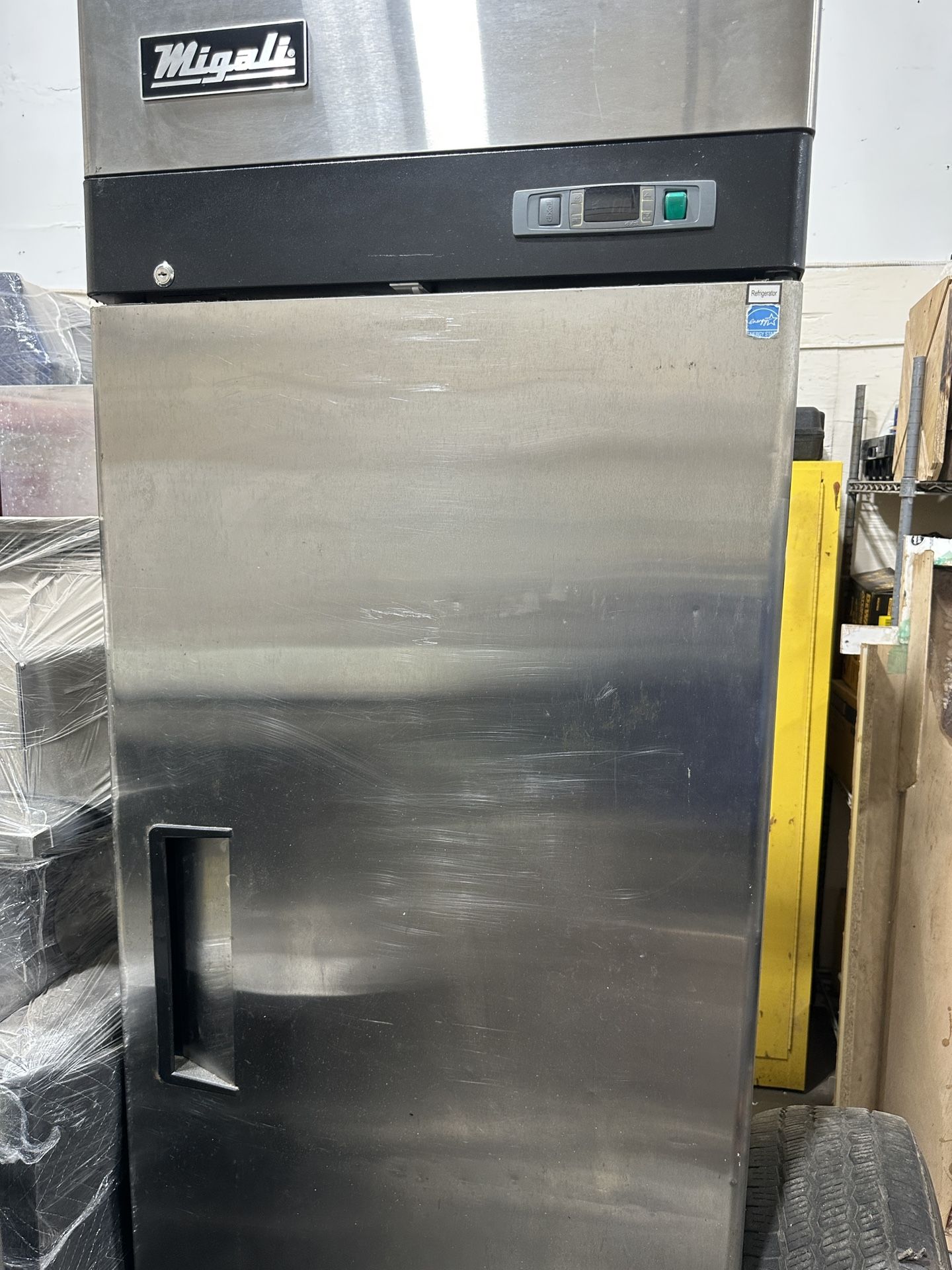 Migali C-1R-HC Upright Stainless (1-Door) Refrigerator