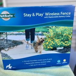 Stay And Play Wireless Fence With Replaceable Battery Collar