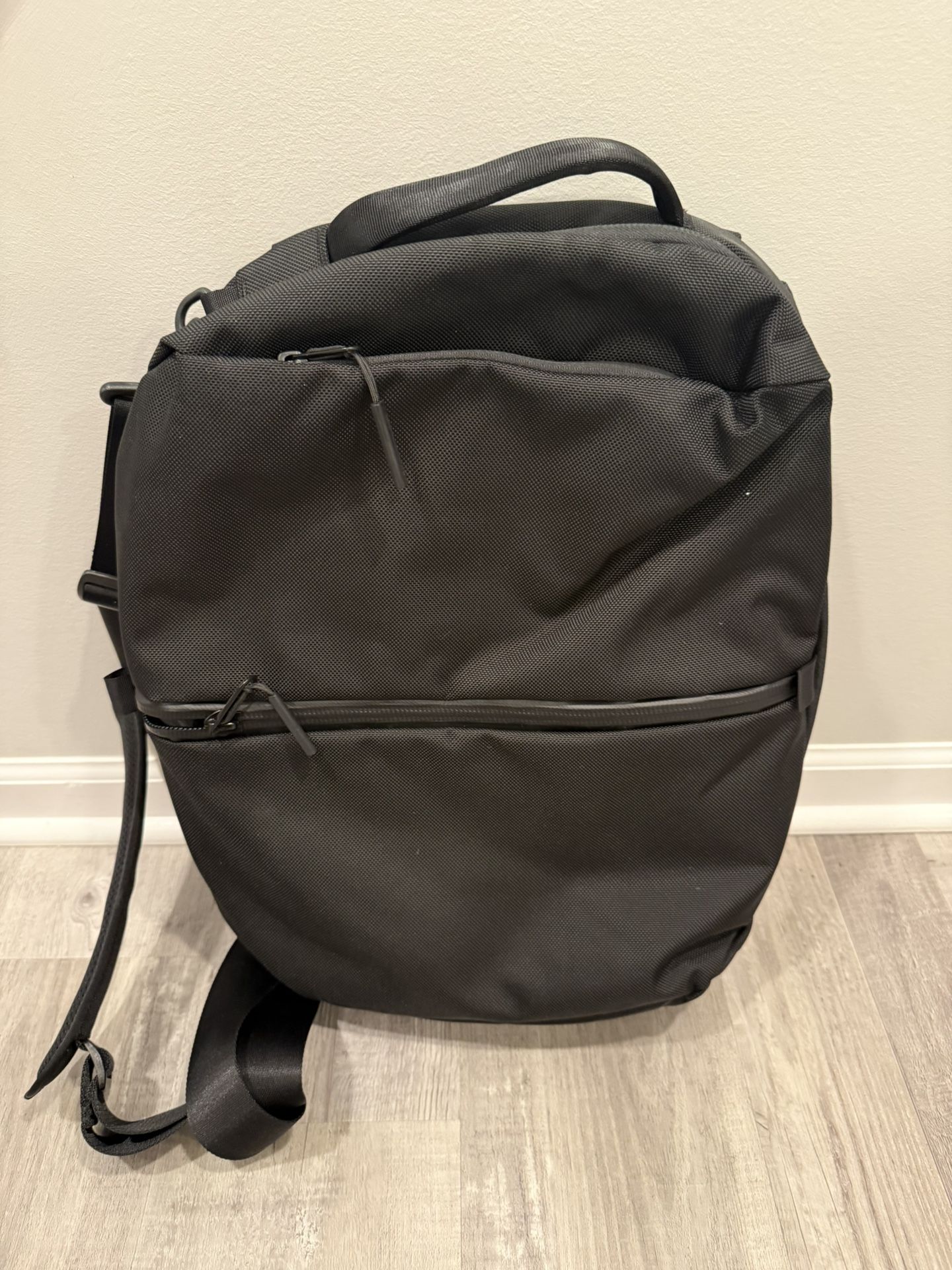 AER sf Backpack Messenger Bag