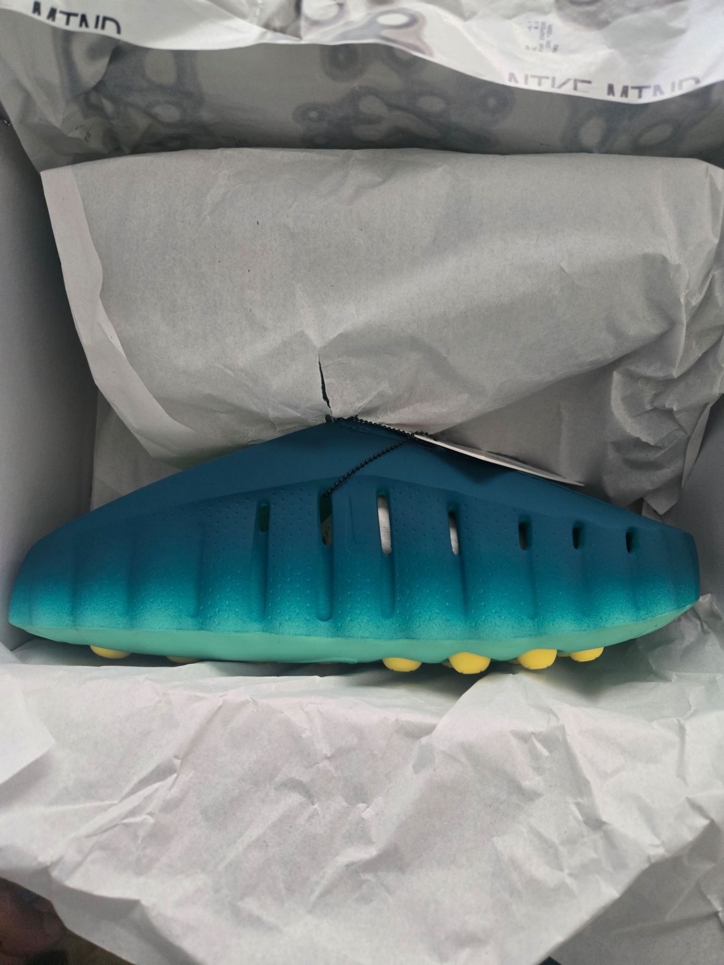 Nike mind 001