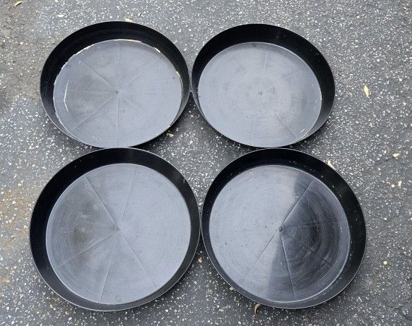 Plastic Drip Saucers 16"