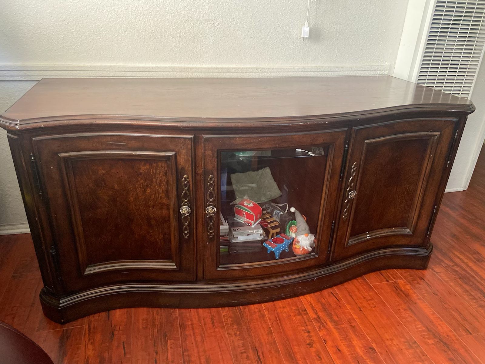 TV Stand / Cabinet