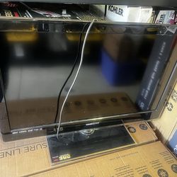 32 in Hisense TV with controller