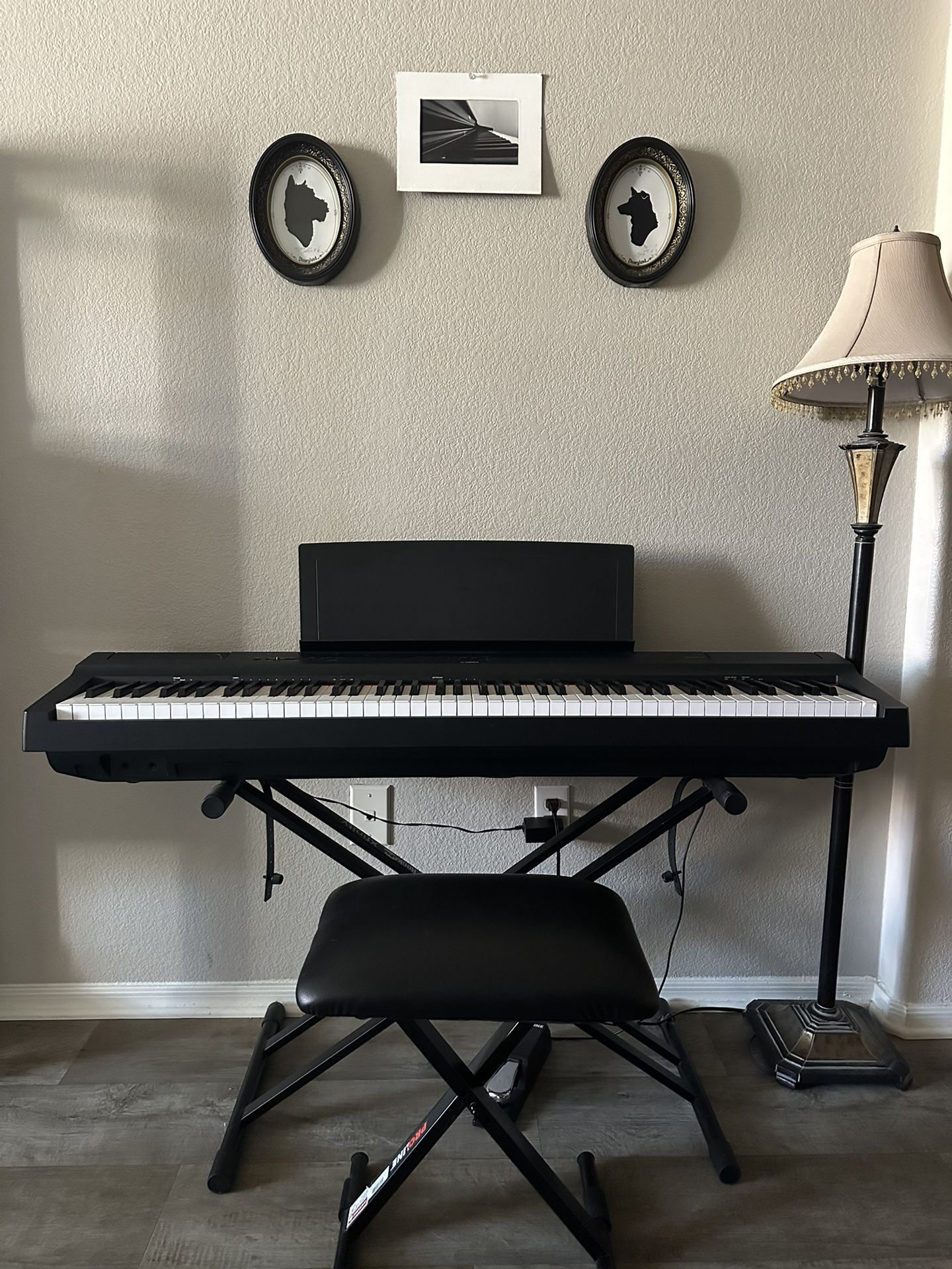 Yamaha P-125