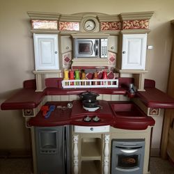 Step 2 Kitchen
