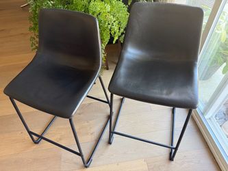 2chairs