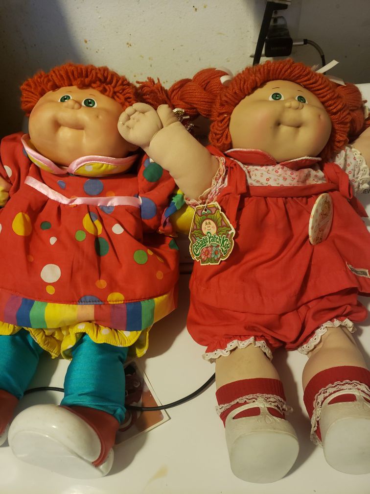 Cabbage patch dolls with signature
