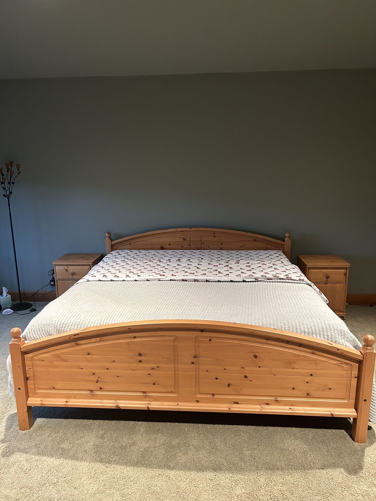 PENDING-King Bedroom Set From IKEA, Near New Condition
