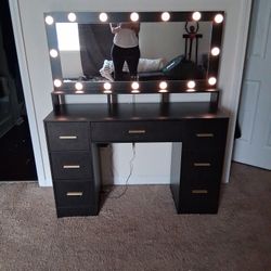Vanity Black 