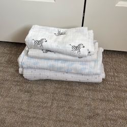 Swaddle Blankets 