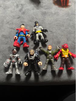Action figure minis