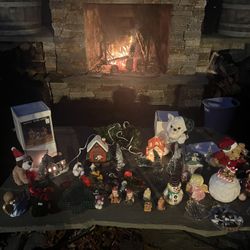 Christmas decorations all everything you see little houses not breaking up lot