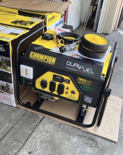 Champion Power Equipment 7850/6250-Watt Recoil Start Gasoline and Propane Powered Dual Fuel Portable Generator with CO Shield
