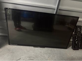 42 in flat screen Philips tv.