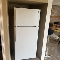 LG A FRIDGE 