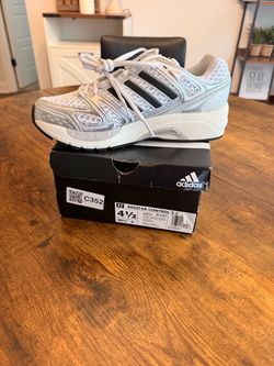 Adidas Adistar Control 5 J Sneakers Size 4.5