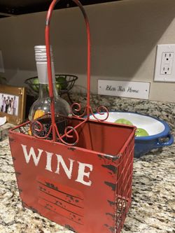 Metal Vintage Wine Holder
