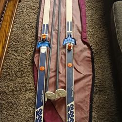 Light touring skis