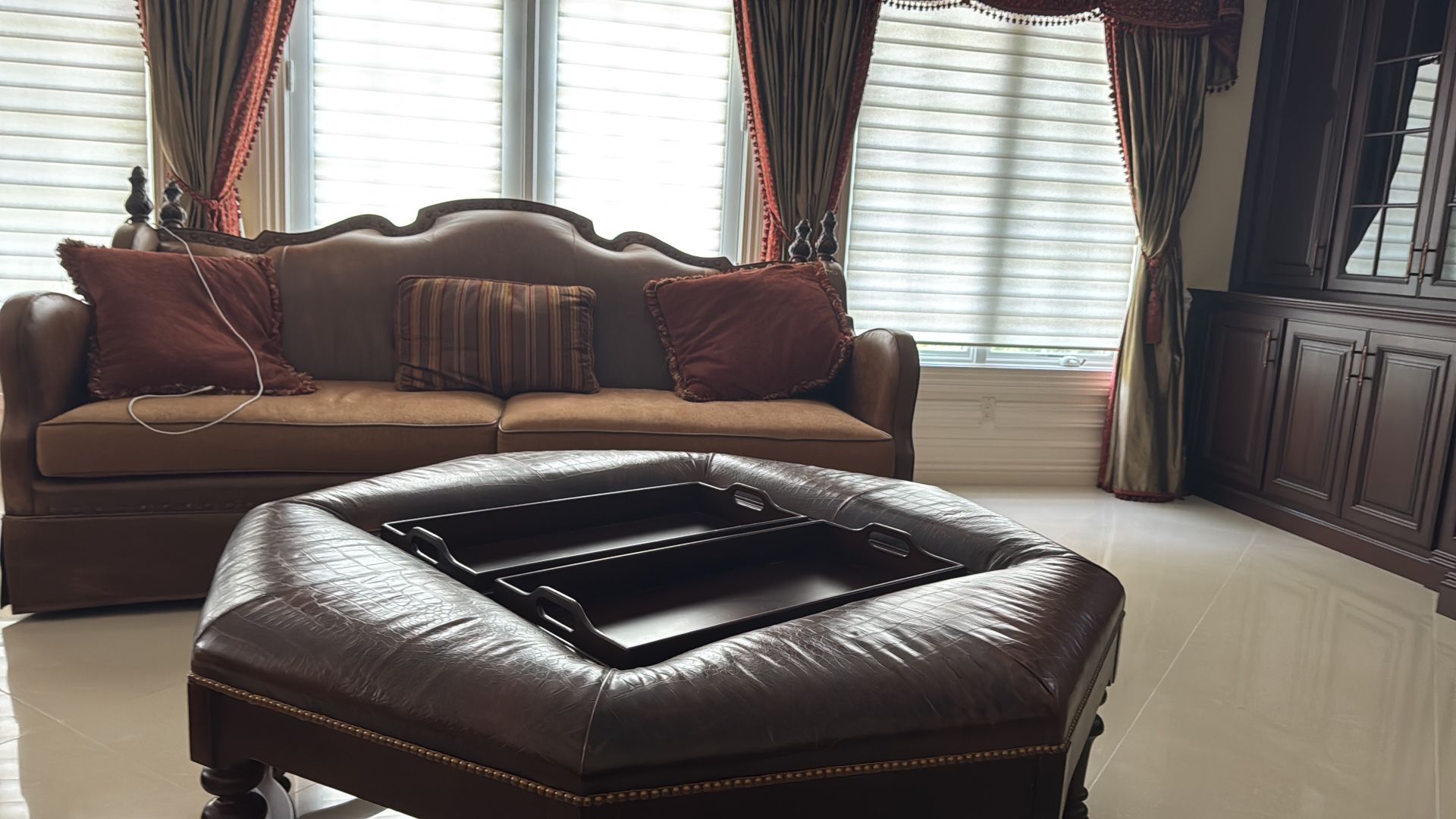 Century Bedroom Set With California King Size Bed Excellent Condition