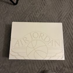 Air Jordan 2 Chicago    Size 10