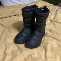 Snow Boots Men’s Size 6