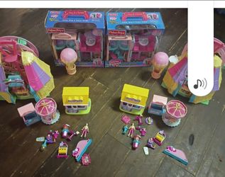 Fisher price loving family sweet streets candy shop