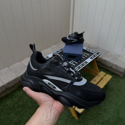 Dior B22 ‘Black Reflective’