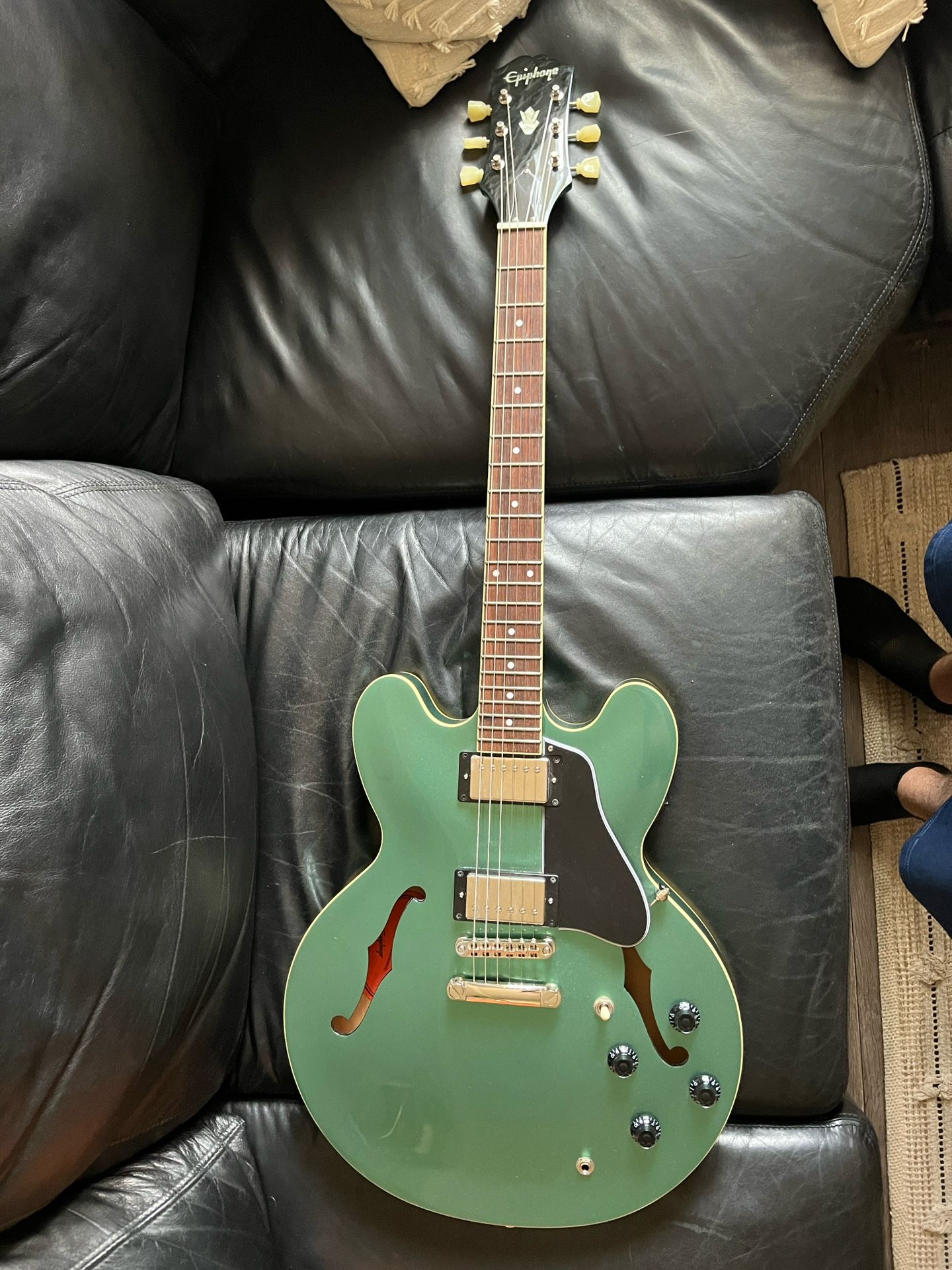 Epiphone ES-335 Traditional Pro Semi-Hollow Electric Guitar Inverness Green
