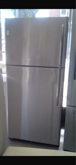 GE Profile 29” Stainless Steel Top Freezer-Bottom Refrigerator