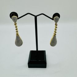 Elegant & Light Weight Earings