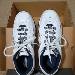 Sketcher Sport Men’s Tennis Shoe Size12