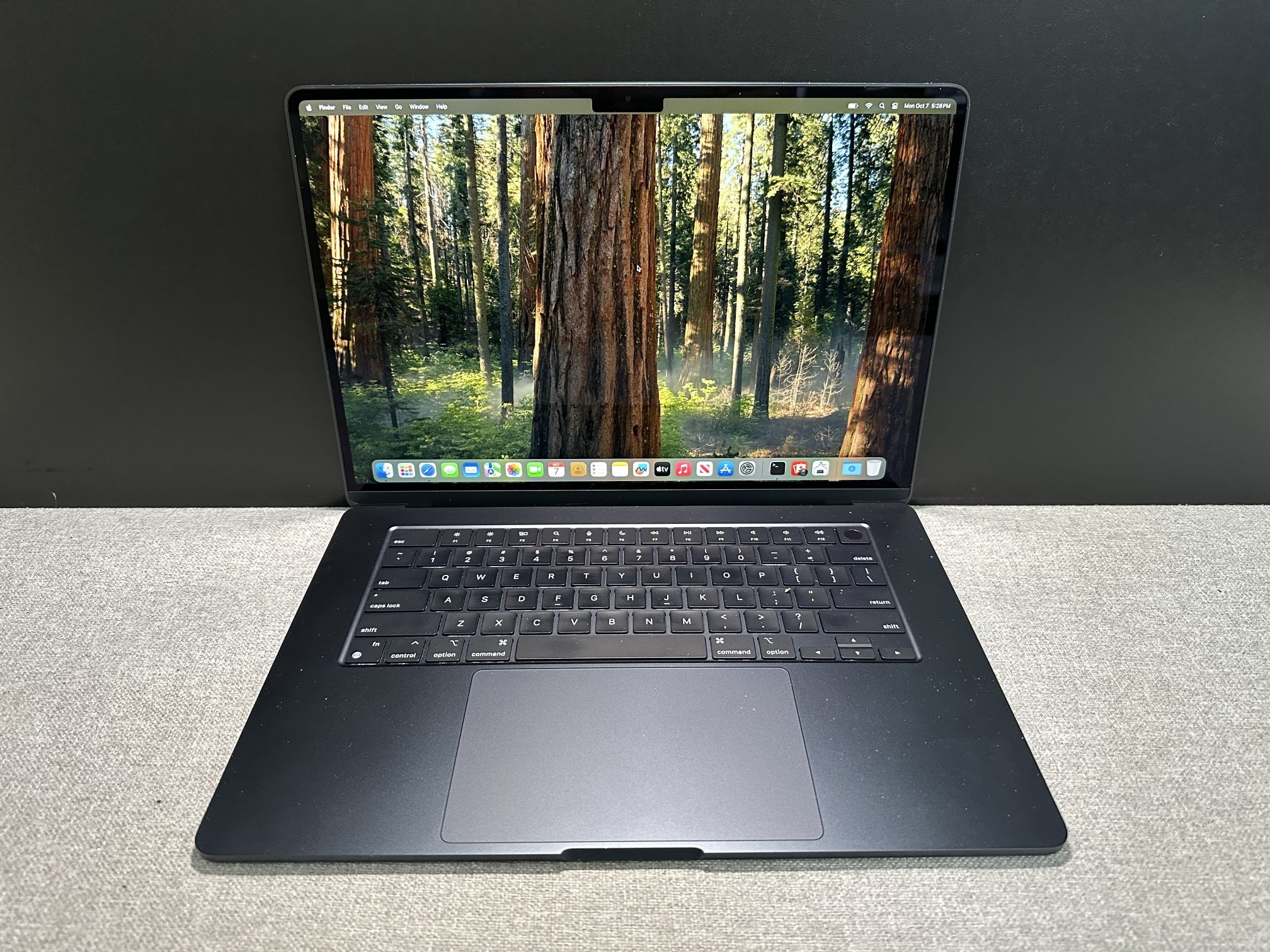 Apple MacBook Air 15" Laptop Midnight MRYU3LL/A 2024 M3 8GB 256GB