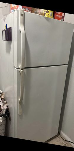 GE Refrigerator